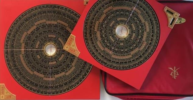 Der Feng shui Kompass in zwei verschiedenen Größen